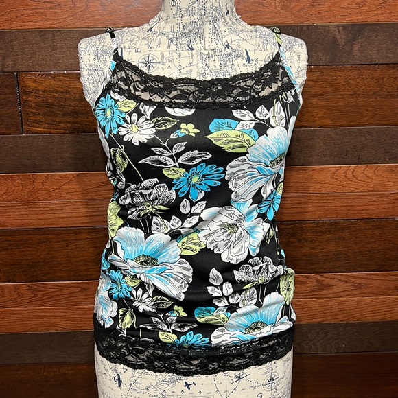 Maurices Tops - Maurices Stretchy Scoop Neck Lace Halter Tank Top